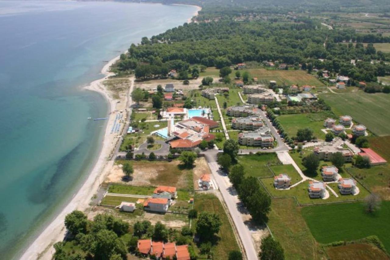 Don Bazilio Seahouse Leptokaryá